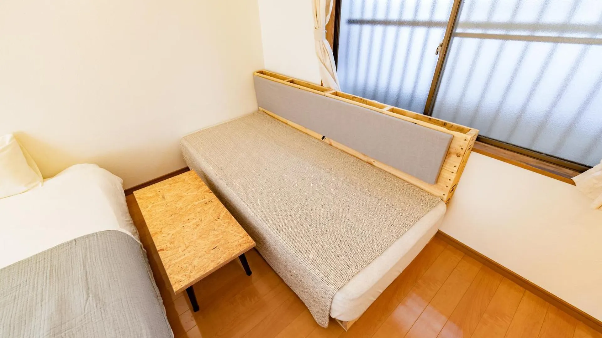 Apartmán 1棟貸切,難波まで2駅4分,京セラドーム徒歩圏内,最大7名まで利用可,Usjまで4駅,Uihouse Ósaka 0*,  Japonsko